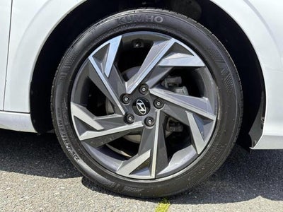 2025 Hyundai ELANTRA SEL Sport IVT