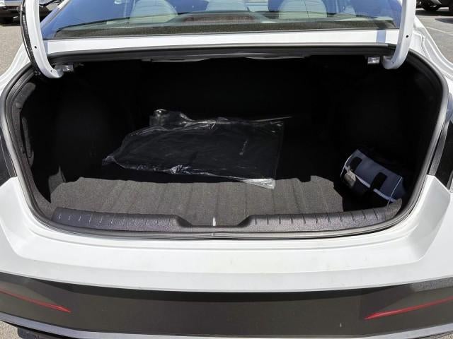 2025 Hyundai ELANTRA SEL Sport IVT