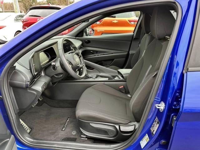 2025 Hyundai ELANTRA SEL Sport IVT