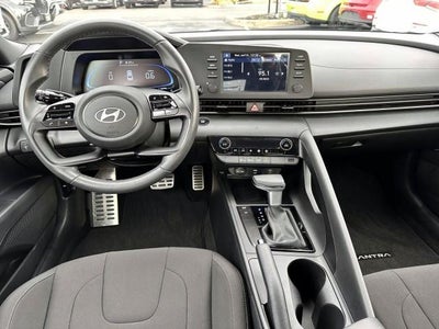 2025 Hyundai ELANTRA SEL Sport IVT
