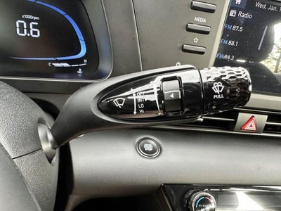 2025 Hyundai ELANTRA SEL Sport IVT