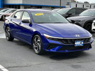 2025 Hyundai ELANTRA SEL Sport IVT