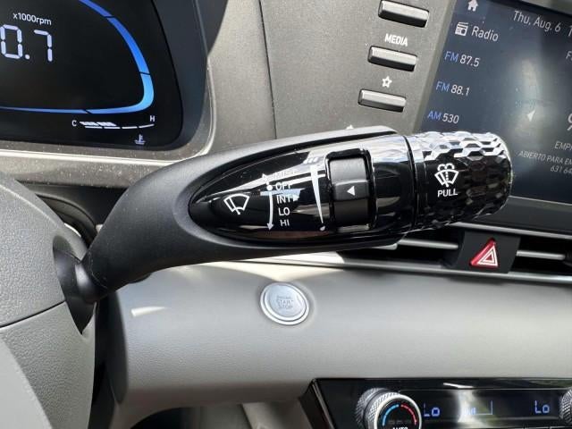 2025 Hyundai ELANTRA SEL Sport IVT