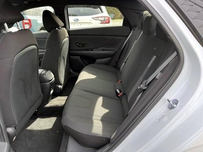 2025 Hyundai ELANTRA SEL Sport IVT