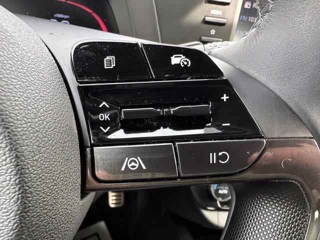 2025 Hyundai ELANTRA SEL Sport IVT