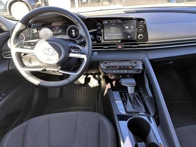 2021 Hyundai ELANTRA SEL IVT