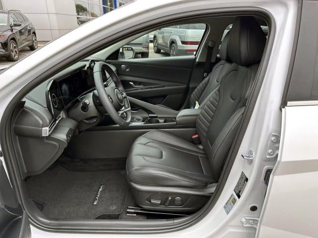 2025 Hyundai ELANTRA Limited IVT