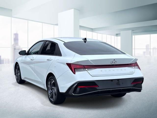 2025 Hyundai ELANTRA Limited IVT