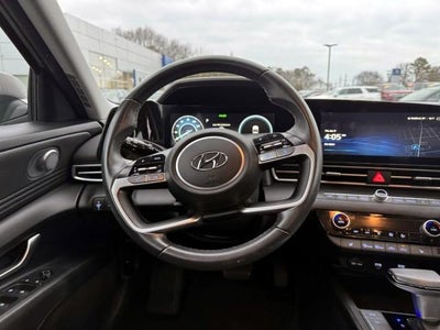 2023 Hyundai ELANTRA SEL IVT