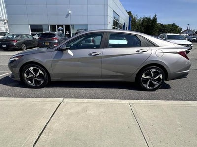 2023 Hyundai ELANTRA SEL IVT