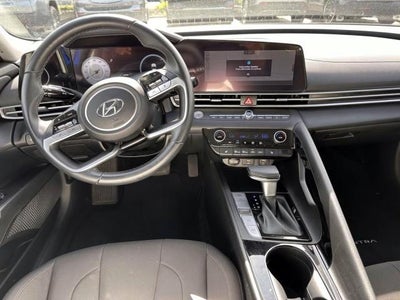 2023 Hyundai ELANTRA SEL IVT