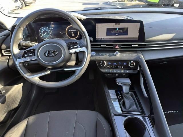 2023 Hyundai ELANTRA SEL IVT