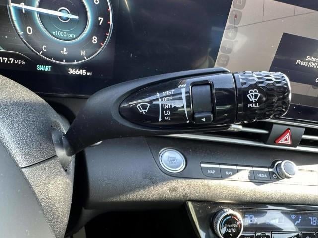 2023 Hyundai ELANTRA SEL IVT