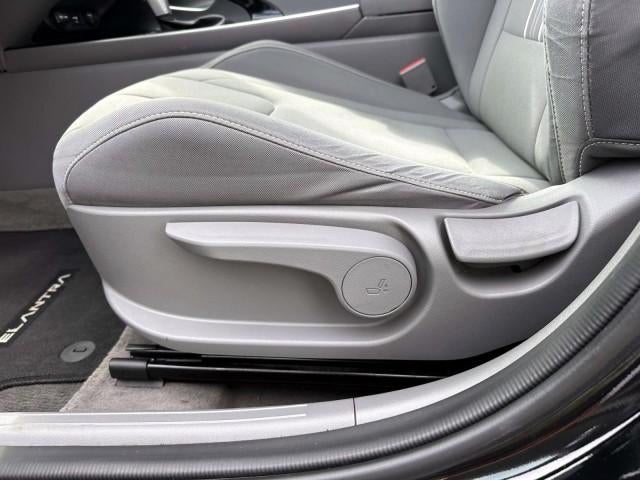 2023 Hyundai ELANTRA SEL IVT