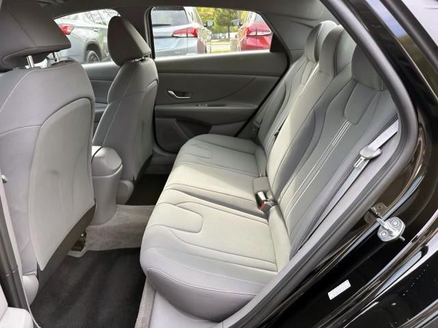 2023 Hyundai ELANTRA SEL IVT