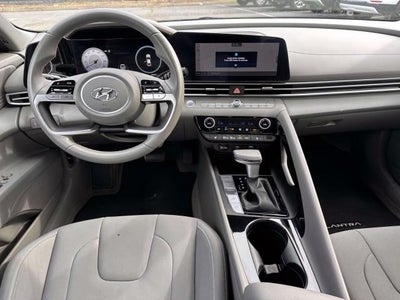 2023 Hyundai ELANTRA SEL IVT