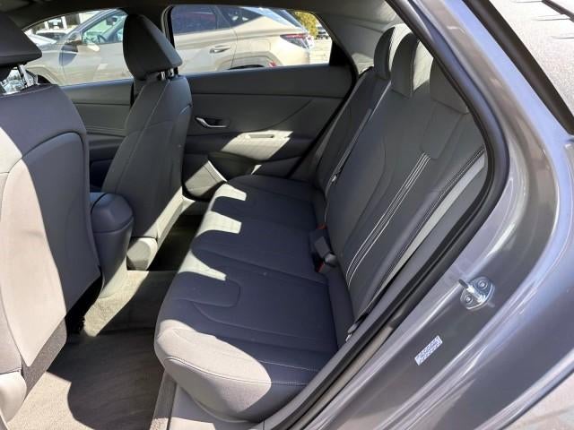 2023 Hyundai ELANTRA SEL IVT