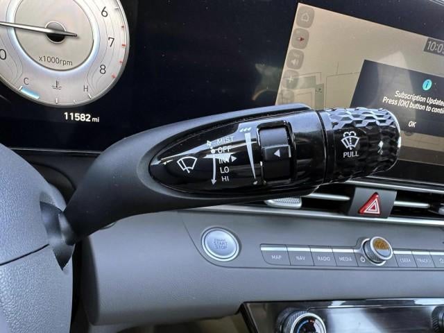 2023 Hyundai ELANTRA SEL IVT