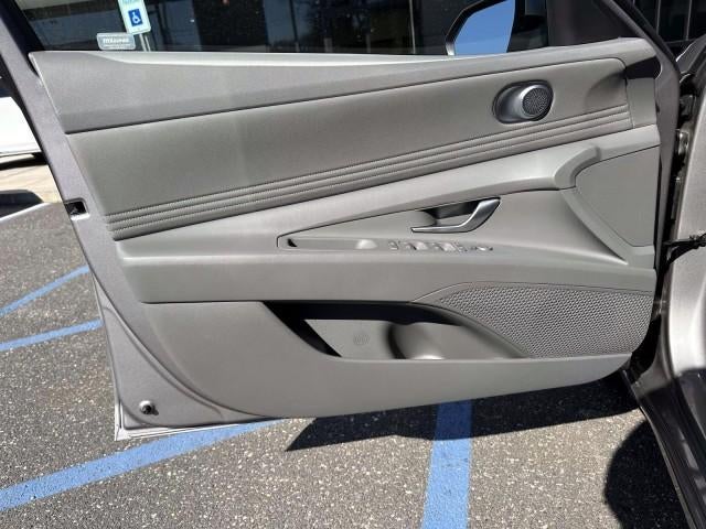 2023 Hyundai ELANTRA SEL IVT