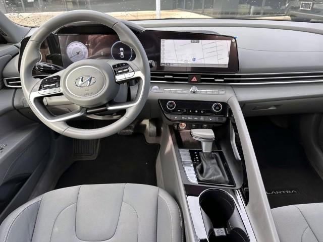 2023 Hyundai ELANTRA SEL IVT