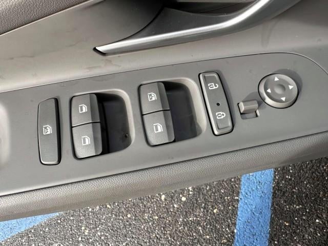 2023 Hyundai ELANTRA SEL IVT