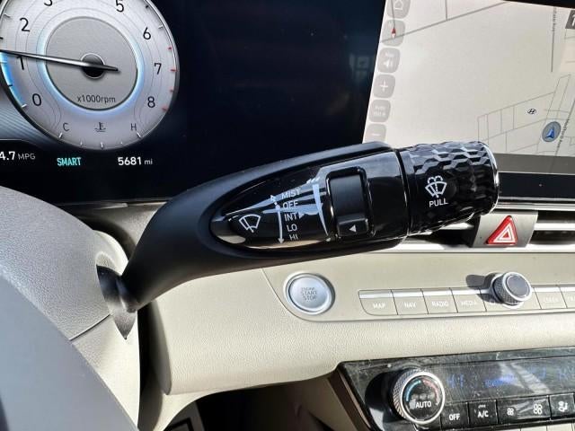 2023 Hyundai ELANTRA SEL IVT