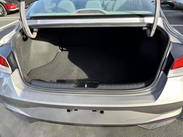 2023 Hyundai ELANTRA SEL IVT