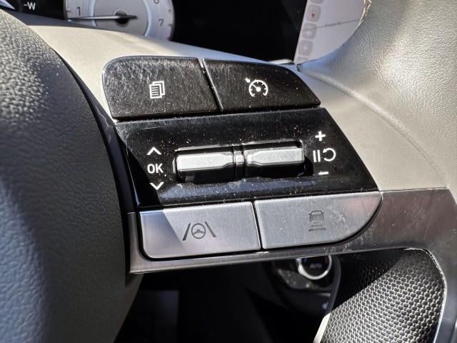 2023 Hyundai ELANTRA SEL IVT