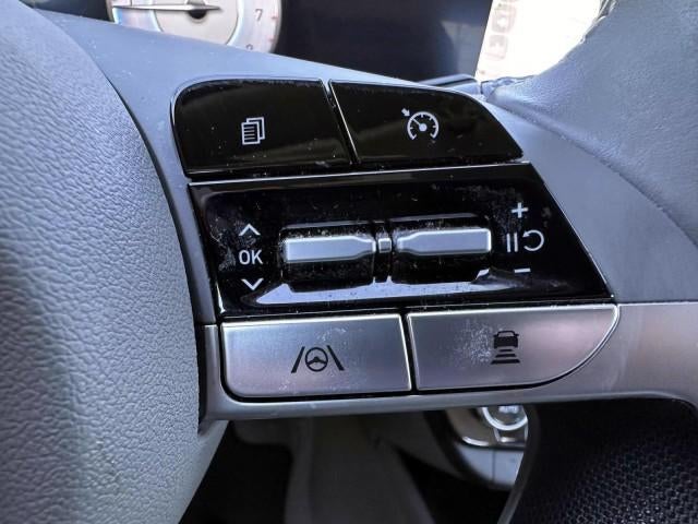 2023 Hyundai ELANTRA SEL IVT