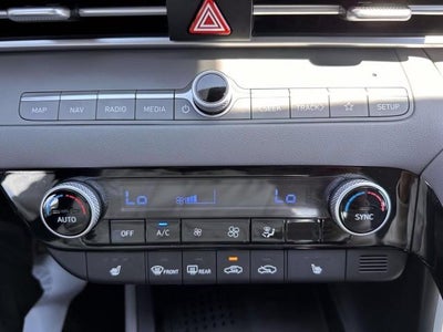 2023 Hyundai ELANTRA SEL IVT