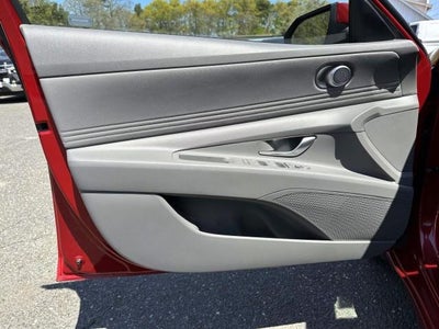 2023 Hyundai ELANTRA SEL IVT