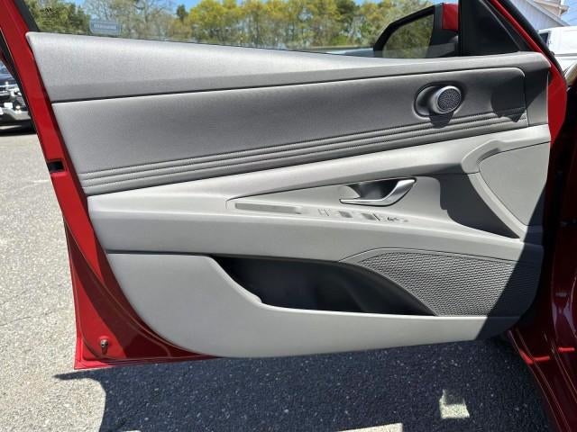 2023 Hyundai ELANTRA SEL IVT