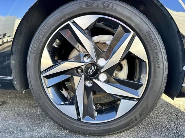 2023 Hyundai ELANTRA SEL IVT