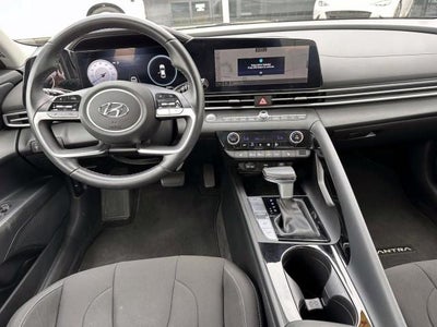 2023 Hyundai ELANTRA SEL IVT
