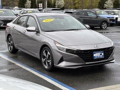 2023 Hyundai ELANTRA SEL IVT