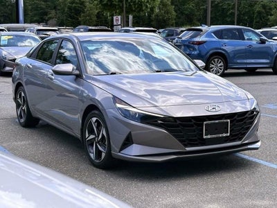 2023 Hyundai ELANTRA SEL IVT
