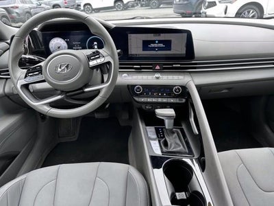 2023 Hyundai ELANTRA SEL IVT