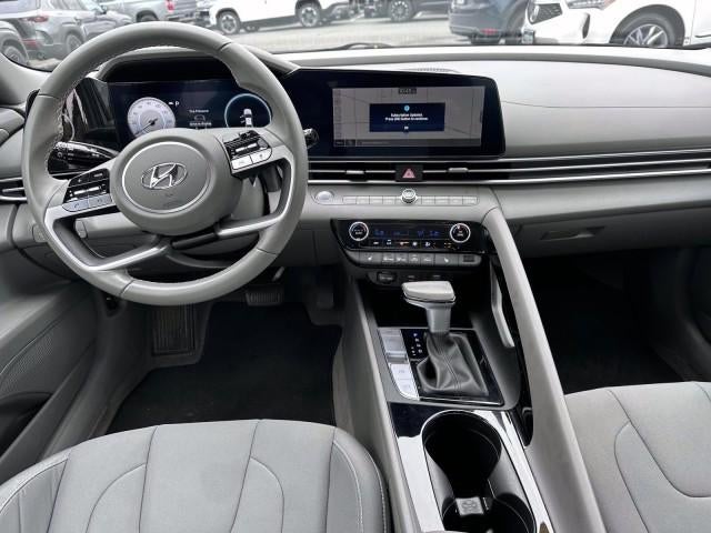 2023 Hyundai ELANTRA SEL IVT