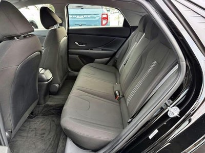 2023 Hyundai ELANTRA SEL IVT
