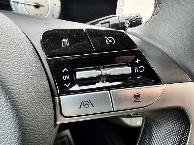 2023 Hyundai ELANTRA SEL IVT