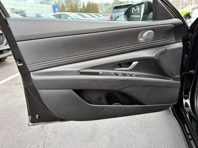 2023 Hyundai ELANTRA SEL IVT