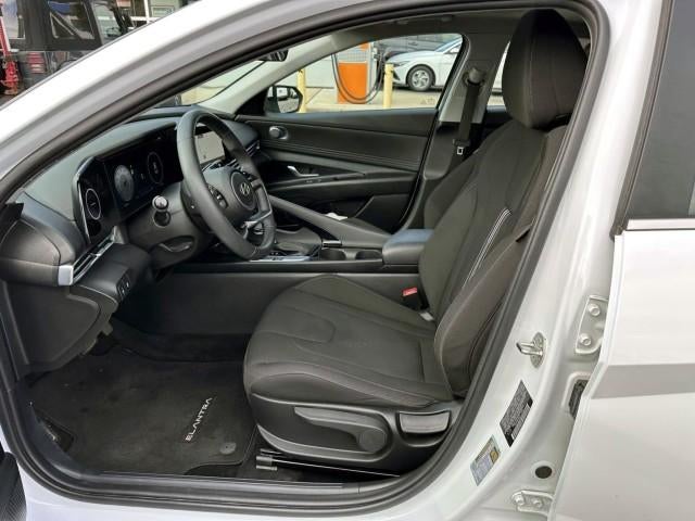 2024 Hyundai ELANTRA SEL IVT