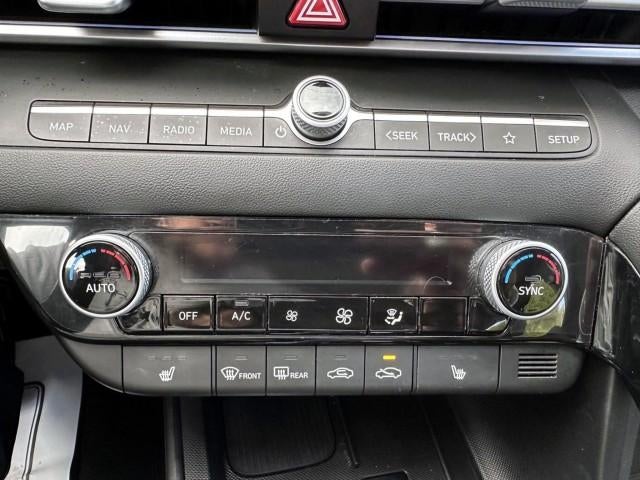 2024 Hyundai ELANTRA SEL IVT