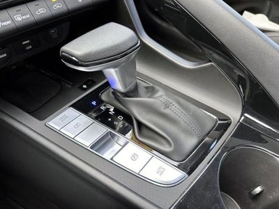 2024 Hyundai ELANTRA SEL IVT
