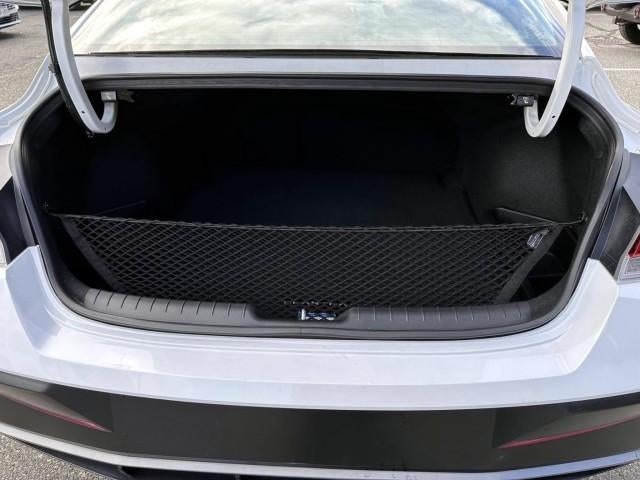 2024 Hyundai ELANTRA SEL IVT
