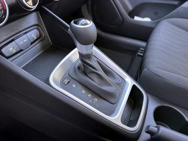 2023 Hyundai VENUE SE IVT