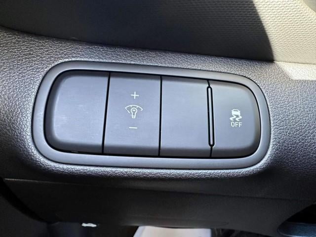 2025 Hyundai VENUE SE IVT