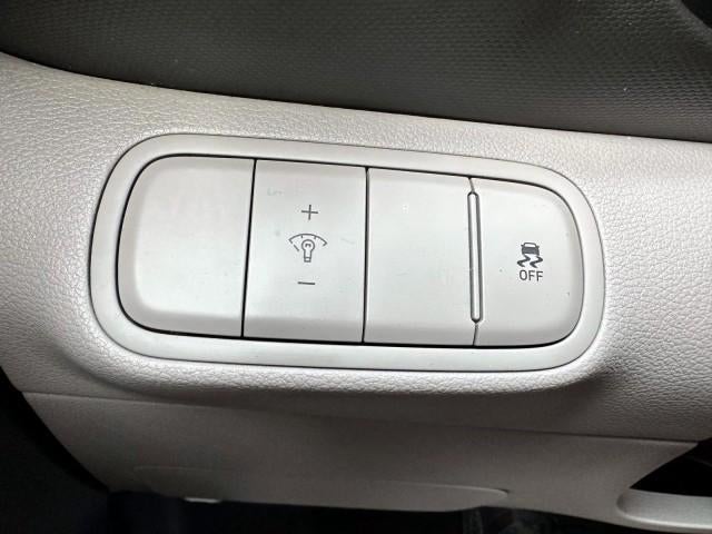 2023 Hyundai VENUE SEL IVT