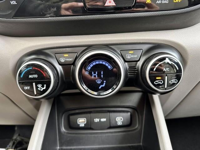 2023 Hyundai VENUE SEL IVT