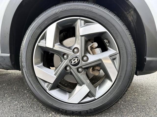 2023 Hyundai VENUE SEL IVT